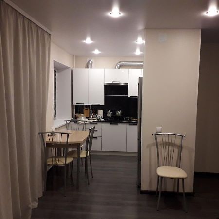 Apartment On Meretskova-Volosova Nowogród Wielki Zewnętrze zdjęcie